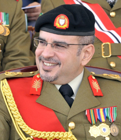 Bahrain Crown Prince Attends Isa Royal Military College Graduation 