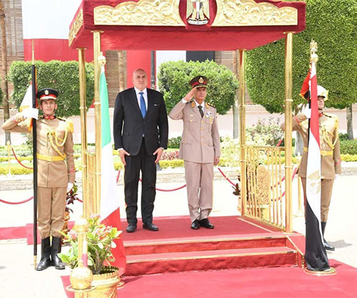 Egypt Receives Italian Defense Minister & Chief-of-Staff 