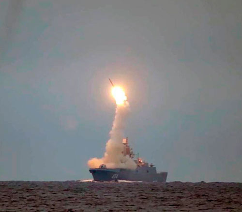 Russian Navy Frigate Test-Fires Tsirkon Hypersonic Missile