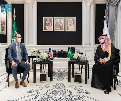 Saudi Deputy Defense Minister Receives Czech Counterpart