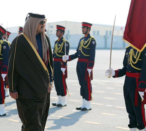 Qatar’s Emir Meets Heads of Gulf, Arab Military Colleges