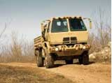 US Army Orders 400+ Oshkosh FMTV Trucks & Trailers