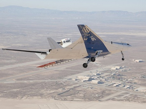 Boeing X-48C Research Aircraft Conducts Flight Testing
