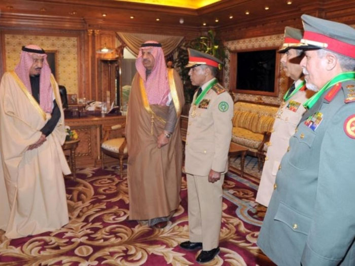 Prince Salman Decorates Senior Saudi Commanders