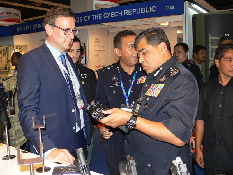 CZ to Supply 400 Submachine Guns to Malaysian Police