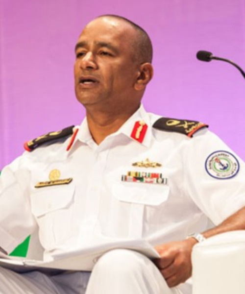 Chief of UAE Naval Forces Attends Graduation Ceremony