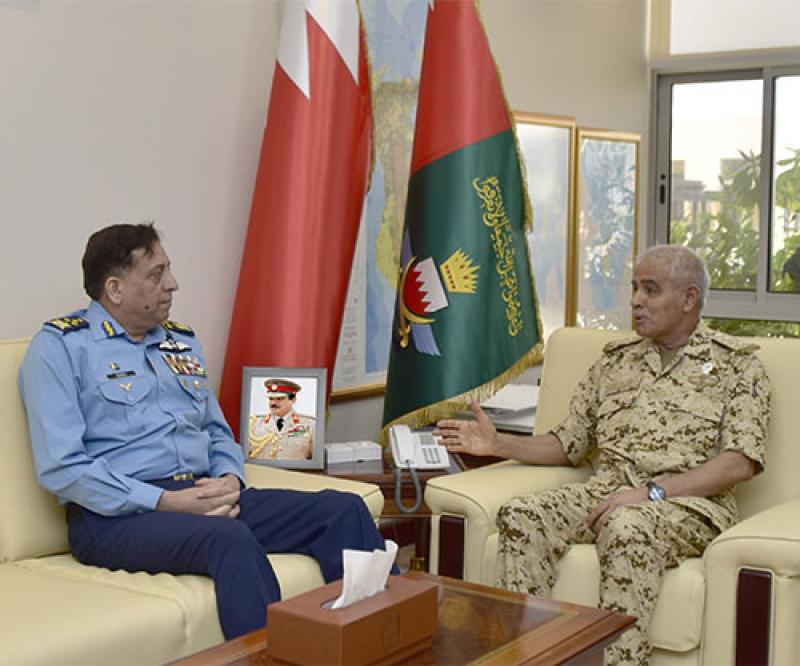 Bahrain’s Chief of Staff, National Guard Commander Receive Pakistan’s Chief of Air Staff