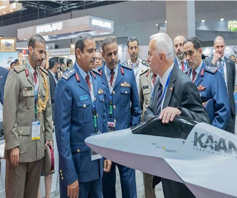 Qatar’s Chief of Staff Attends DSA 2024 Exhibition, Meets Malaysian Minister