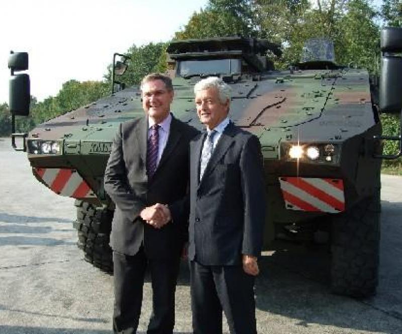 Rheinmetall and Krauss-Maffei Wegmann hand over first serially produced Boxer vehicle