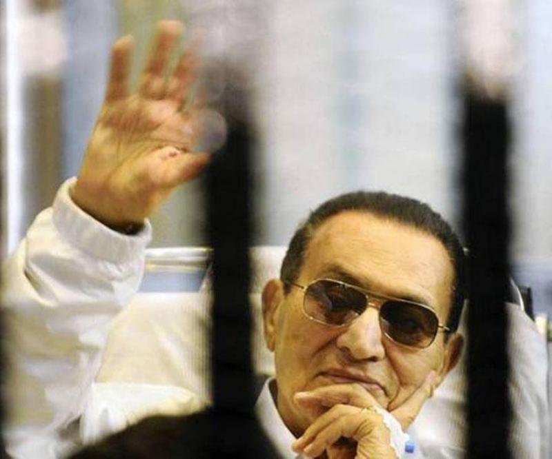 Mubarak Under Guard at Military Hospital