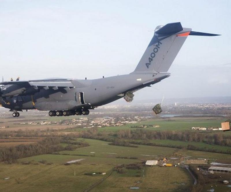 Airbus A400M Completes First Airdrop Trials