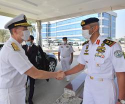 Commander of US Naval Forces Central Command Visits UAE
