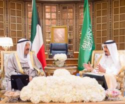 Saudi King, Kuwaiti Emir Hold Talks in Riyadh