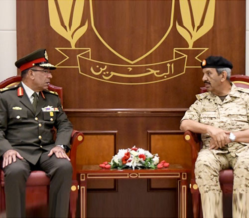 Bahrain’s Commander-in-Chief Receives Egyptian Military Delegation