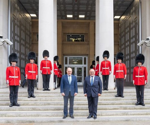 Bahrain’s Crown Prince Meets UK Secretary of State for Defence