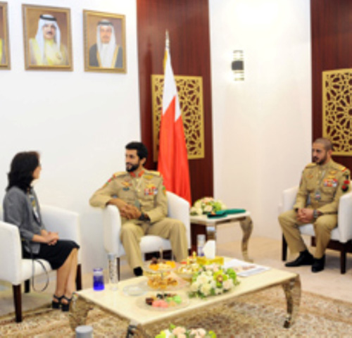 Bahrain Royal Guard Commander Receives Military Delegations at BIDEC