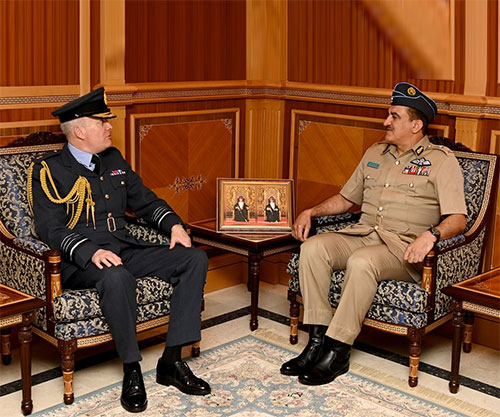 Chief of UK Air Staff Visits Sultanate of Oman