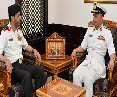 Commander of Royal Navy of Oman Receives CTF-150 Commander