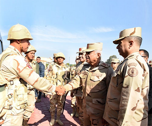 Egypt’s Commander-in-Chief Inspects Airbase, Air Defense Formation