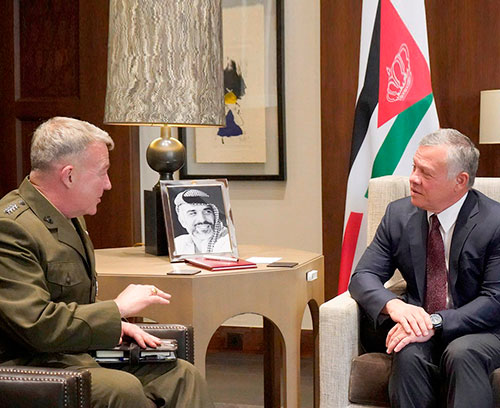 Jordanian King Receives Commander of US Central Command