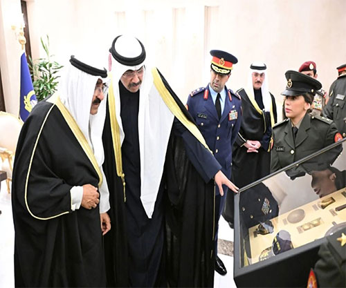 Kuwait’s Amir Pays Visits to Ministry of Defense, National Guard Headquarters