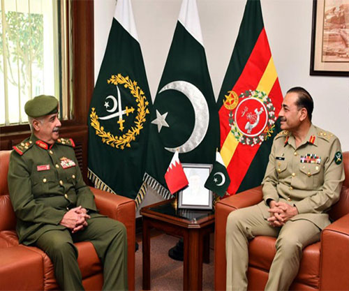 Pakistan’s PM & Chief of Army Staff Receive Bahrain’s National Guard Commander 