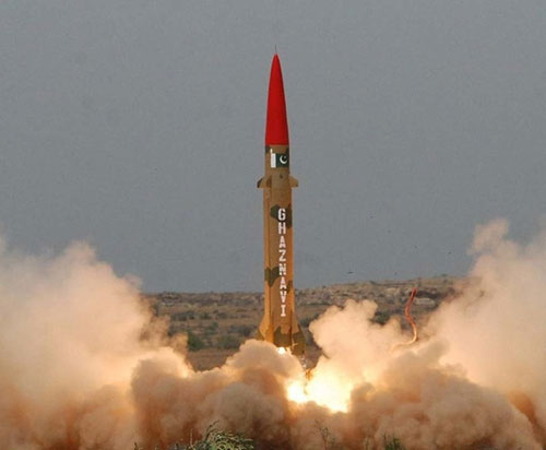 Pakistan Tests Ghaznavi Ballistic Missile 