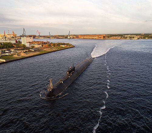 Russia’s Newest Nuclear-Powered Submarine Enters Service 
