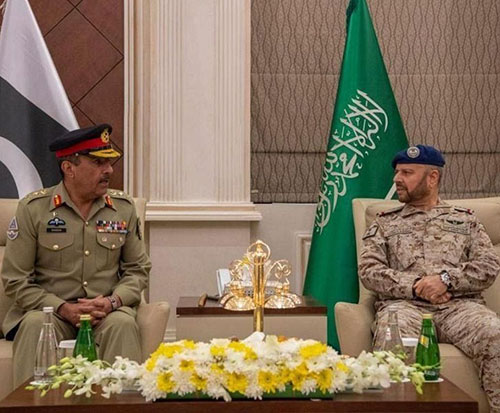 Saudi Chief of Staff Meets Chairman of Pakistan’s Chiefs of Staff Committee