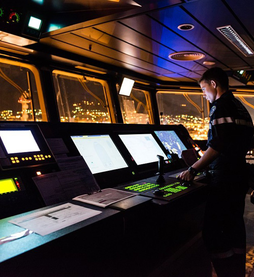 Thales Develops First Shipboard Information Distribution System
