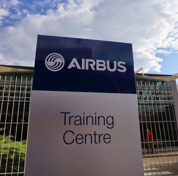 Four Emirati Students Visit Airbus Manufacturing Facilities