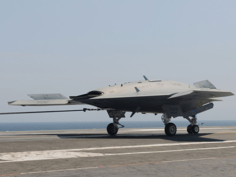 Us Navy X 47b Drone Makes First Aircraft Carrier Landing Al Defaiya