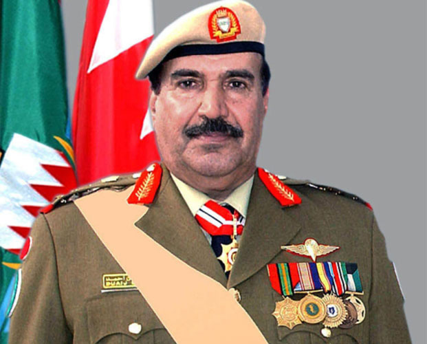 Bahrain Defense Chief Honors UAE Shield Force Group | Al Defaiya