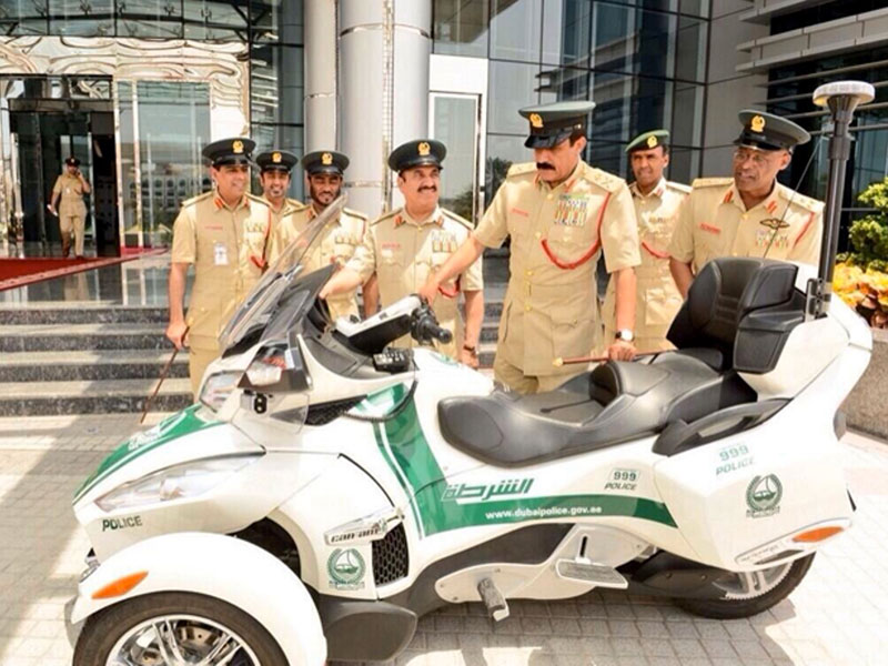 Dubai Police Adds “Superbike” to its Luxury Car Fleet