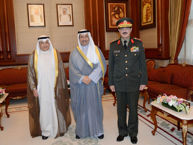 Kuwaiti, Canadian Military Officials Discuss Cooperation