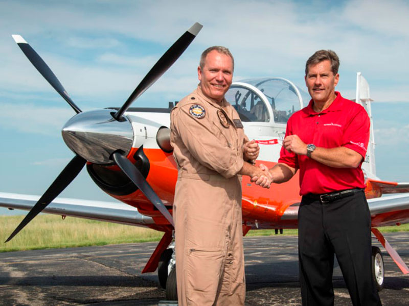 Beechcraft Delivers 900th T-6 Military Training Aircraft
