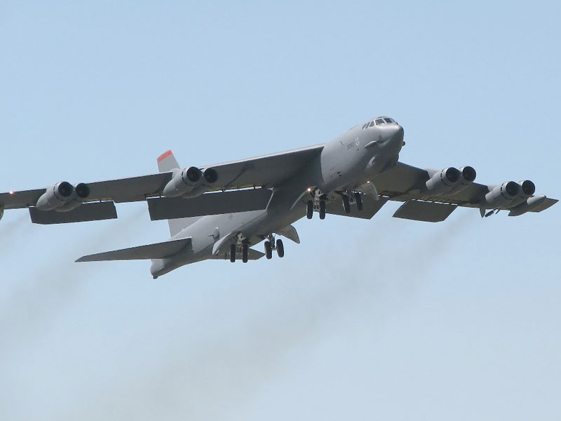 Boeing B-52 Bomber to be Enhanced with Digital Upgrades