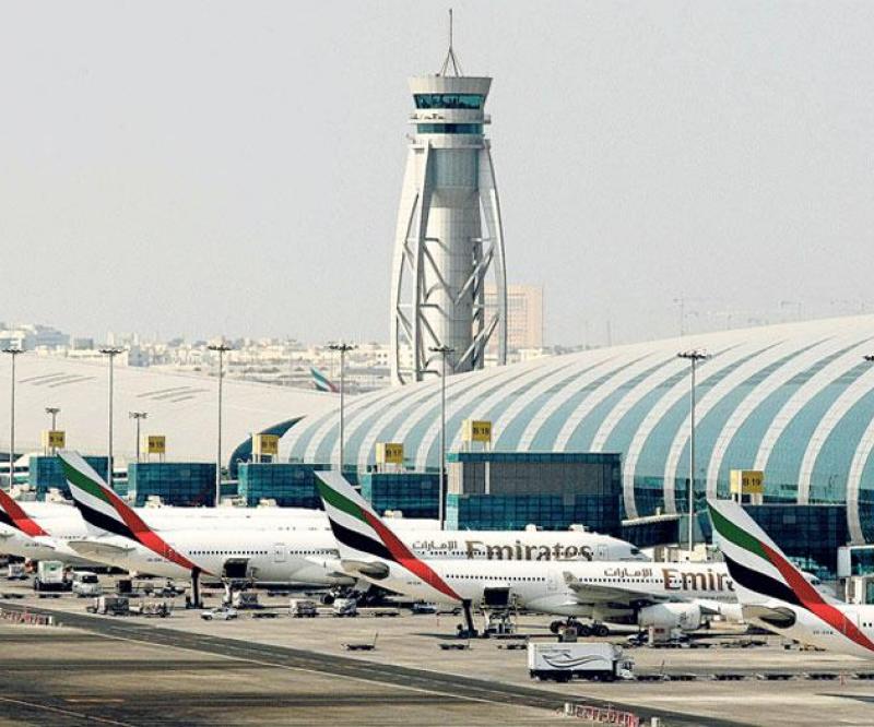 Вылет аэропорт аль мактум. Аль-Мактум аэропорт Дубай. Аэропорт Шарджа Дубай. Аэропорт Дубай Белавиа. Новый аэропорт Дубай.