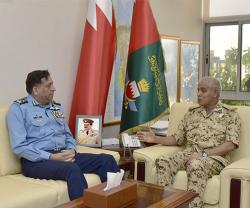 Bahrain’s Chief of Staff, National Guard Commander Receive Pakistan’s Chief of Air Staff