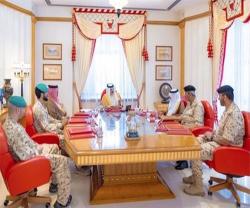 Bahrain’s King Receives Chief of Defence Force, Senior Officers