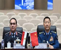 Commander of Egyptian Air Force Meets His Chinese Counterpart