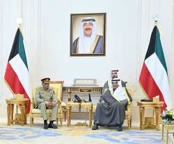 Kuwait, Pakistan Discuss Military Ties