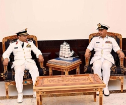 Oman Receives Saudi Chief of Naval Staff, National Defense University Delegation