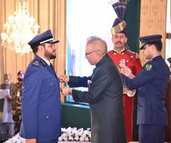 Pakistani President Confers ‘Crescent of Excellence’ Medal on Saudi Military Attaché 