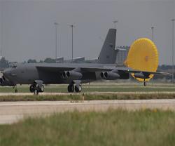 RTX Delivers First B-52 AESA Radar to Boeing