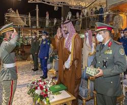 Saudi Deputy Minister of Defense Patronizes Graduation at King Abdullah Air Defense College 