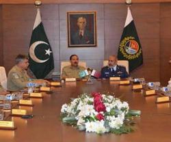 Pakistan-Qatar Discuss Mutual Military Cooperation