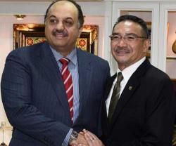 Qatar’s Defense Minister Meets Malaysian Counterpart